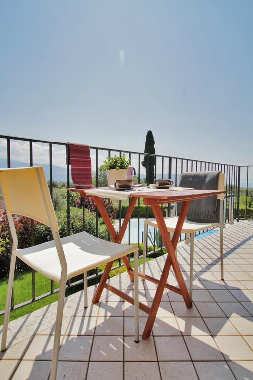 Residence "Borgo Le Torri" Toscolano-Maderno Exterior foto